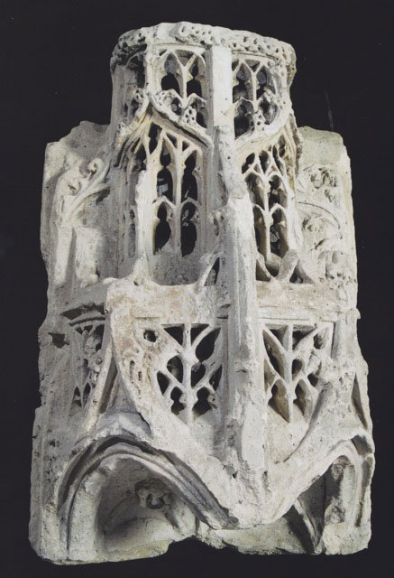 Southern Netherlands - 14th century - A Gothic Limestone Canopy - 122 x 82 x 58.5 cm.
